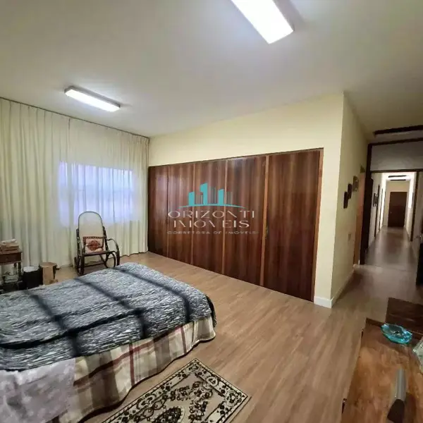 Apartamento 6 quartos 3 banheiros 1800m²