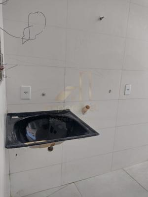 Casa 3 quartos 2 banheiros 30m²
