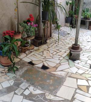 Casa 3 quartos 4 banheiros 
