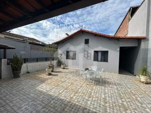 Casa 4 quartos 2 vagas 158m²