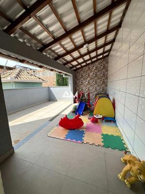 Apartamento 3 quartos 2 banheiros 270m²