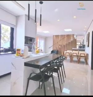 Casa 5 quartos 5 banheiros 500m²