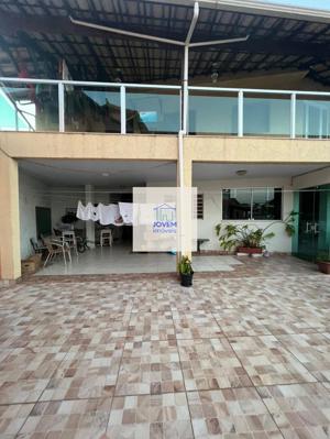 Casa 15 quartos 14 banheiros 1036m²