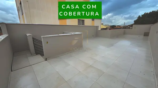 Casa 3 quartos 2 banheiros 80m²
