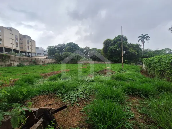 Lote-Área-Terreno 2,712m²