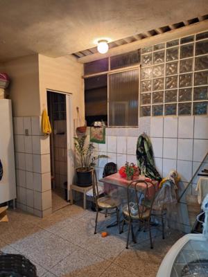 Casa 2 quartos 2 banheiros 100m²
