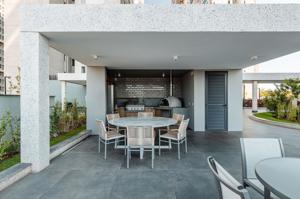 Apartamento 3 quartos 4 banheiros 137m²