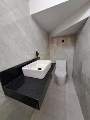 Casa 3 quartos 3 banheiros 160m²
