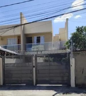 Casa 3 quartos 2 banheiros 
