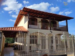 Casa 3 quartos 3 banheiros 200m²