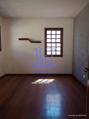 Casa 3 quartos 3 banheiros 360m²