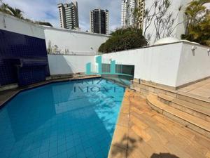 Apartamento 5 quartos 4 banheiros 880m²