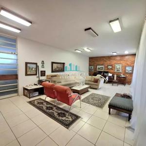 Apartamento 6 quartos 3 banheiros 1800m²