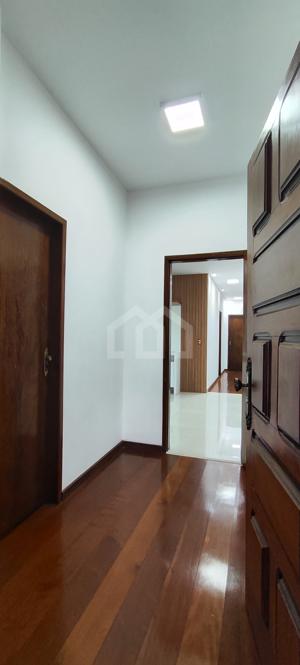 Casa 4 quartos 4 vagas 230m²
