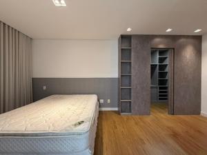 Apartamento 3 quartos 5 banheiros 310m²