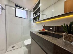 Apartamento 3 quartos 2 banheiros 220m²