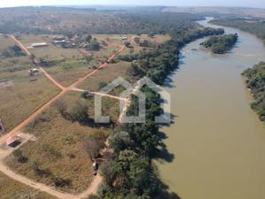 Lote em condomínio 