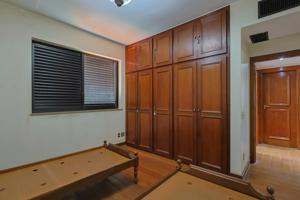 Apartamento 4 quartos 3 banheiros 330m²