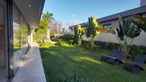 Casa em condomínio 4 vagas 460m²