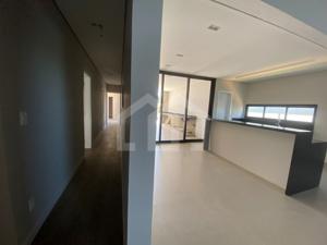 Casa em condomínio 4 quartos 4 vagas 256m²