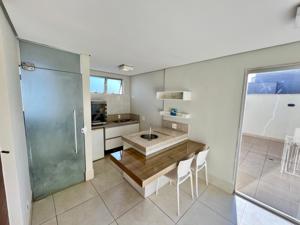 Apartamento 3 quartos 4 banheiros 161m²