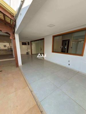 Apartamento 3 quartos 2 banheiros 360m²