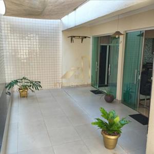 Apartamento 3 quartos 2 banheiros 168m²
