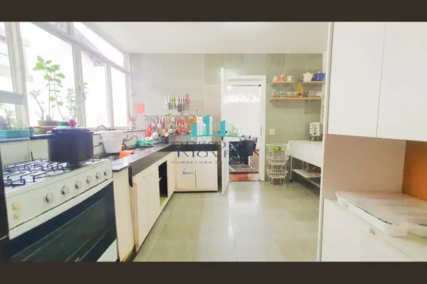 Apartamento 6 quartos  banheiros 