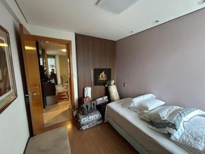 Apartamento 4 quartos  banheiros 200m²
