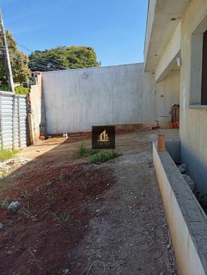 Casa 4 quartos 1 banheiro 220m²