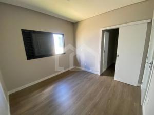 Casa em condomínio 4 quartos 4 vagas 256m²