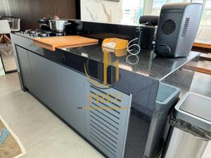 Apartamento 4 quartos 4 banheiros 240m²
