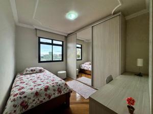 Apartamento 3 quartos 2 banheiros 220m²