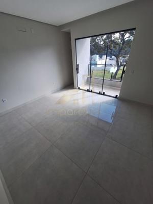 Casa 3 quartos 3 banheiros 160m²
