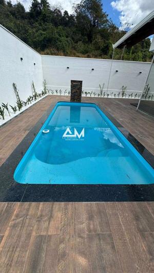 Apartamento 3 quartos 3 banheiros 230m²