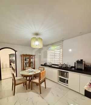 Casa 4 quartos 3 vagas 360m²