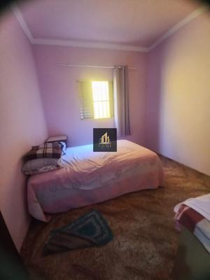 Casa 3 quartos 2 banheiros 360m²