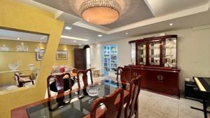 Casa 5 quartos 5 banheiros 360m²