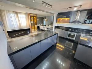 Cobertura 4 quartos 3 vagas 300m²