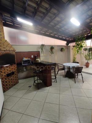 Apartamento 3 quartos 2 banheiros 45m²
