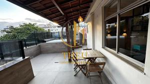 Apartamento 3 quartos 5 banheiros 210m²
