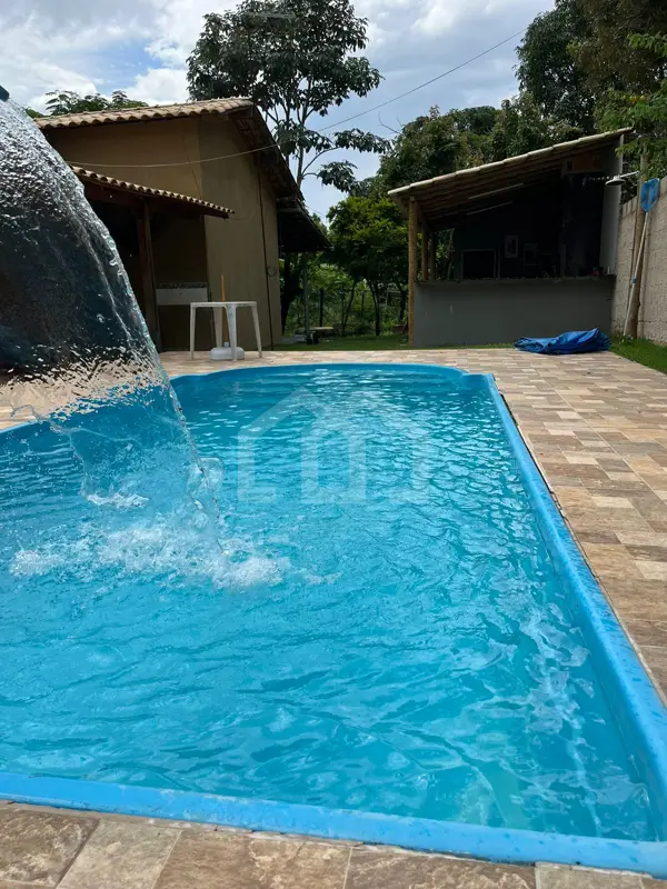 Sítio 3 quartos 2 vagas 1100m²