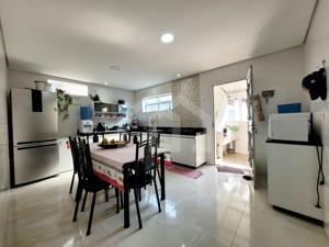 Casa 4 quartos 4 vagas 234m²