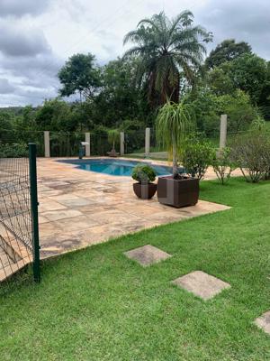 Casa em condomínio 3 quartos 5 banheiros 348m²