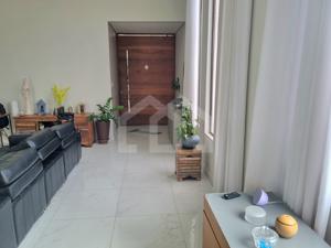 Casa em condomínio 3 quartos 4 vagas 193m²

