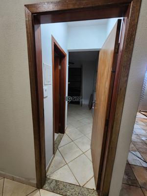 Apartamento 3 quartos 3 banheiros 200m²