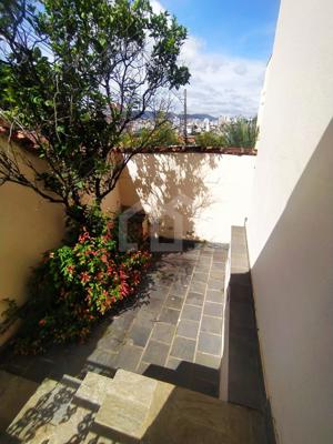 Casa 7 quartos  vagas 230,07m²
