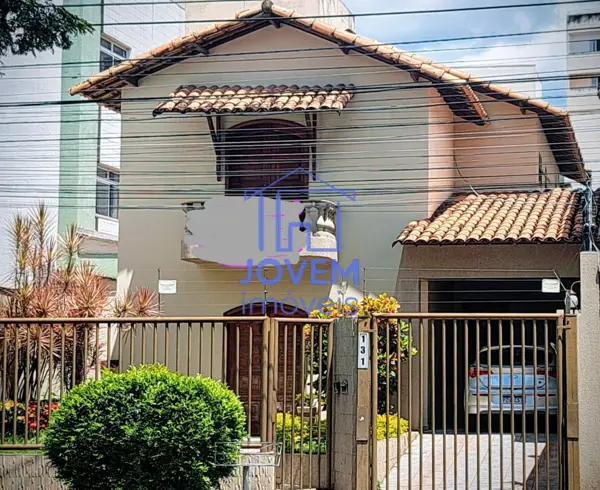 Casa 3 quartos 3 banheiros 230m²