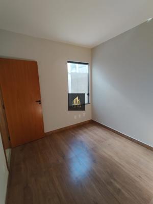 Casa 3 quartos 2 banheiros 75m²