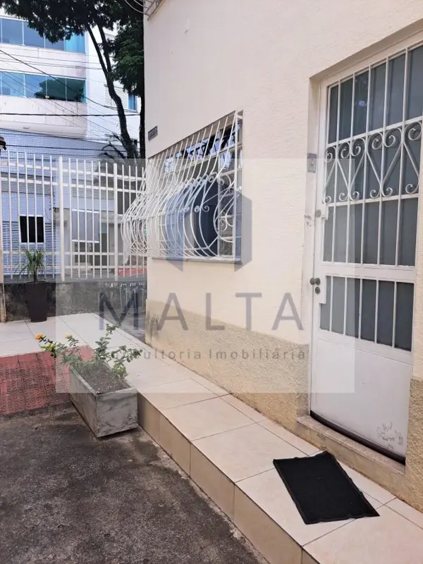 Casa 3 quartos 2 banheiros 68m²